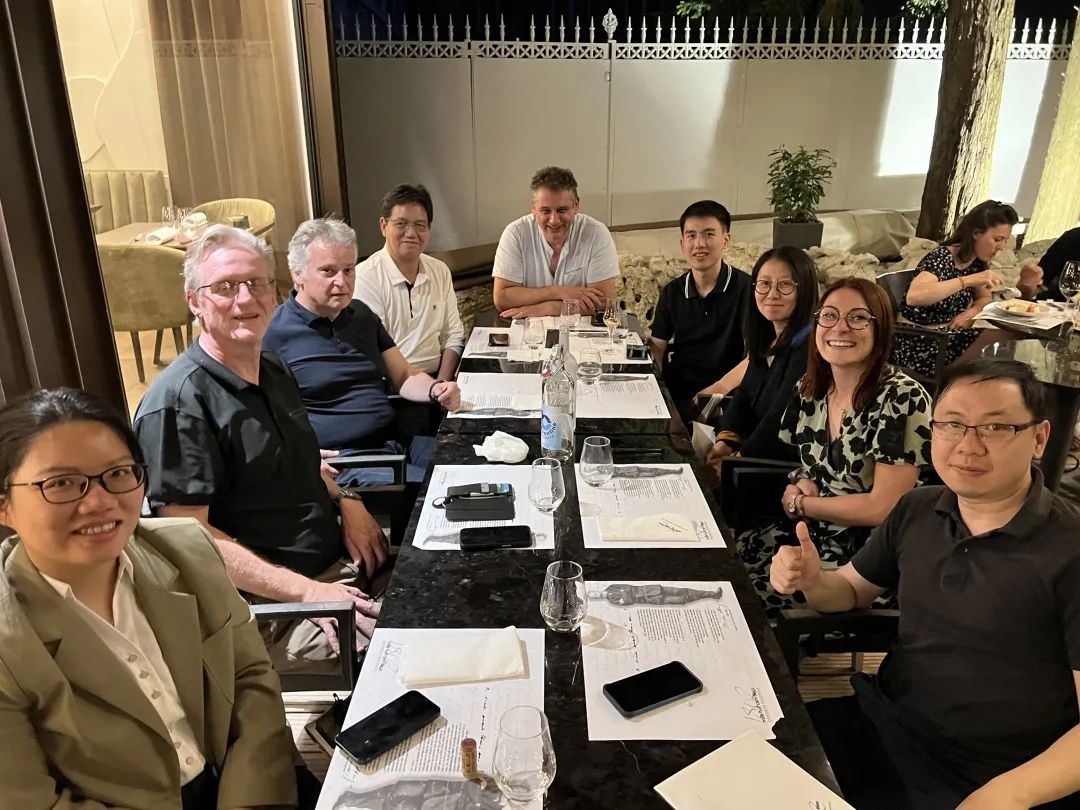 365英国上市(集团)有限公司-Official website